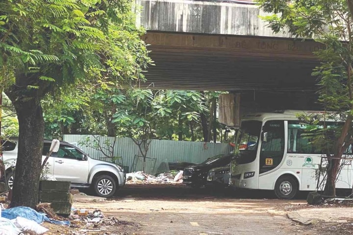 TP Hồ Chí Minh còn 2 bãi gửi xe dưới gầm cầu