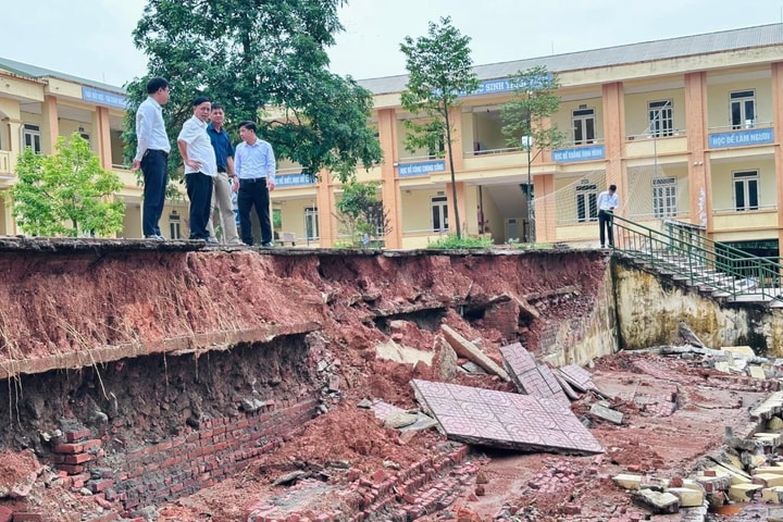 [Podcast] Hà Nội: Khắc phục gấp điểm sạt lở tại Trường Tiểu học Minh Quang B