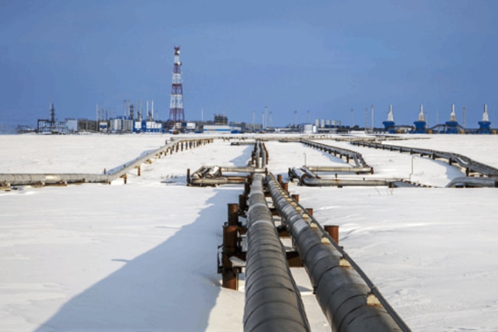 Cuộc đua làm nóng vùng đất băng giá Bắc Cực