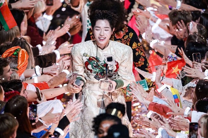 Ca sĩ Đức Phúc của Việt Nam vô địch cuộc thi Âm nhạc Quốc tế Intervision 2025