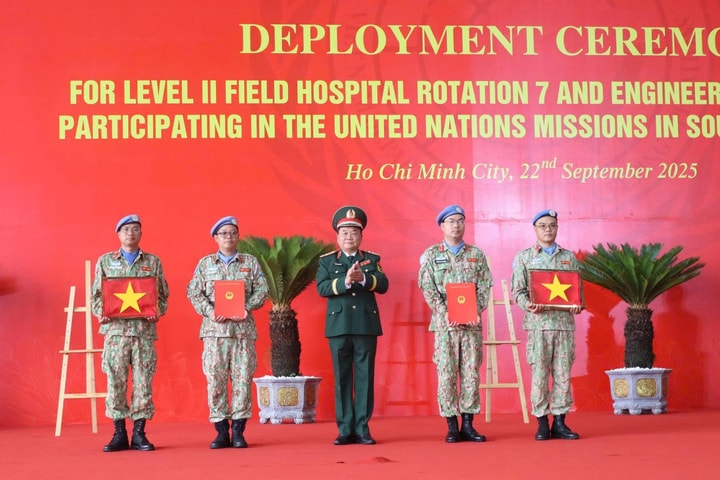 Gần 250 chiến sĩ lên đường tham gia sứ mệnh gìn giữ hòa bình Liên hợp quốc