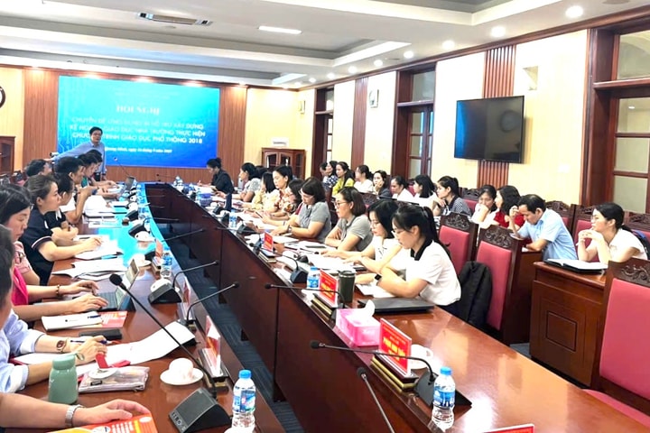 Nâng cao kỹ năng ứng dụng AI cho giáo viên Hà Nội