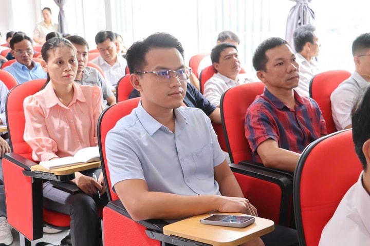 An Giang: Phổ cập kỹ năng số cho giáo viên, học sinh năm 2025