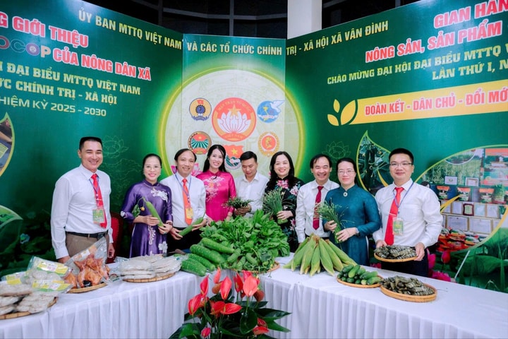 Đại hội đại biểu Hội Nông dân xã Vân Đình lần thứ I, nhiệm kỳ 2025-2030: Xây dựng nông dân số, nông nghiệp sạch