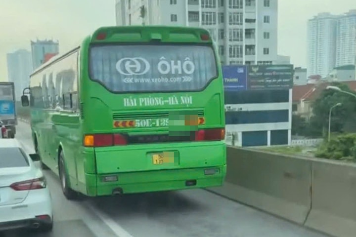 Hà Nội: Xử phạt tài xế xe khách vi phạm từ phản ánh qua Cục trưởng Cục Cảnh sát giao thông
