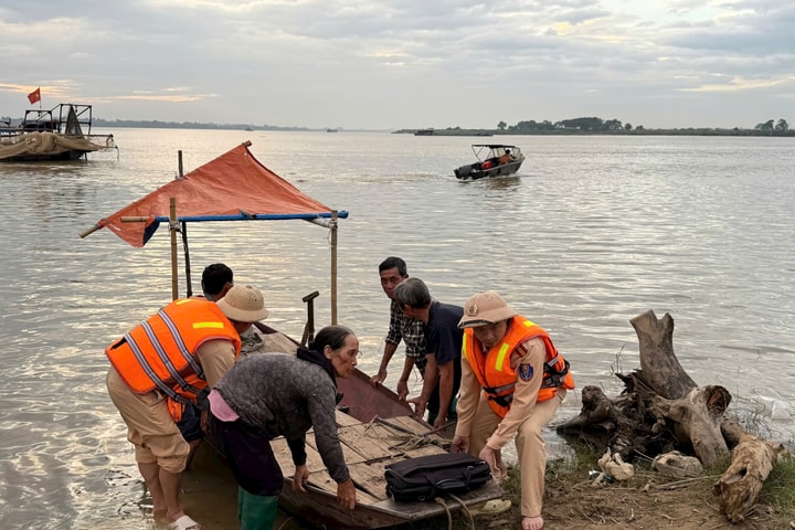 Công an thành phố Hà Nội chủ động phương án ứng phó bão số 9