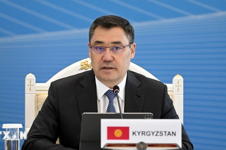 Quốc hội Kyrgyzstan giải thể, bầu cử sớm vào tháng 11