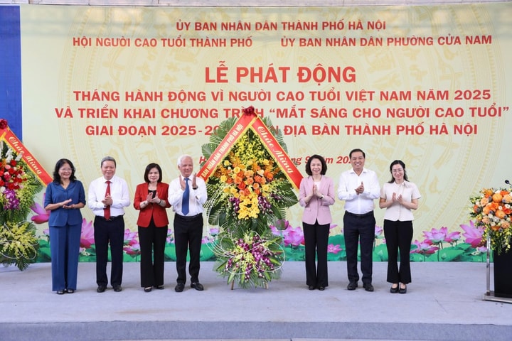 Tích cực chăm sóc đặc biệt và phát huy tinh thần “tuổi cao chí càng cao” của người cao tuổi Thủ đô