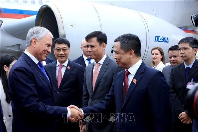 Chủ tịch Duma Quốc gia Quốc hội Liên bang Nga bắt đầu thăm chính thức Việt Nam