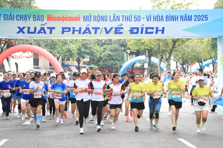 Tra cứu hình ảnh các vận động viên trên đường đua Giải chạy Báo Hànộimới 2025 cùng AI