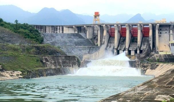 Miền Bắc tiếp tục mưa lớn, mở cửa xả đáy hồ thủy điện Tuyên Quang