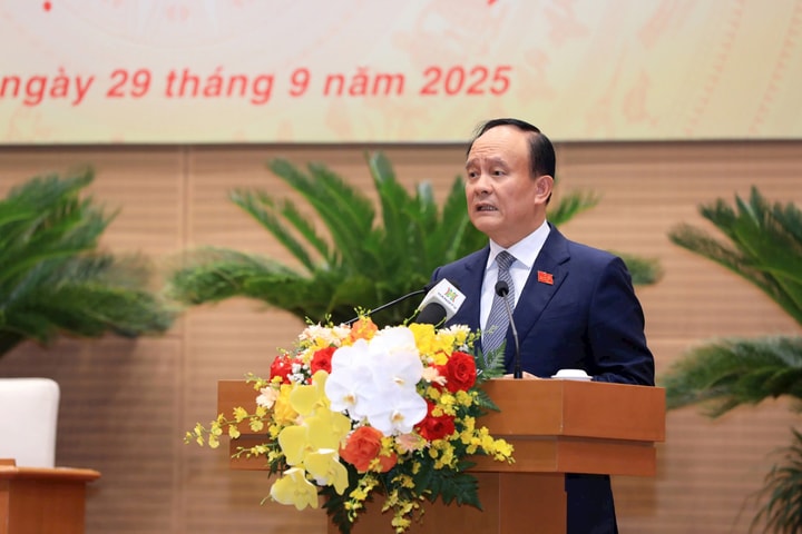 Thông qua 24 nghị quyết quan trọng cho Thủ đô phát triển