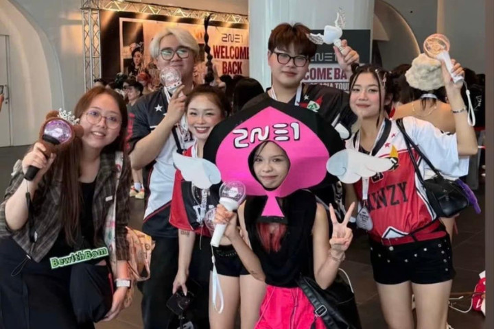 Giới trẻ Hà Nội và đam mê “đu concert”