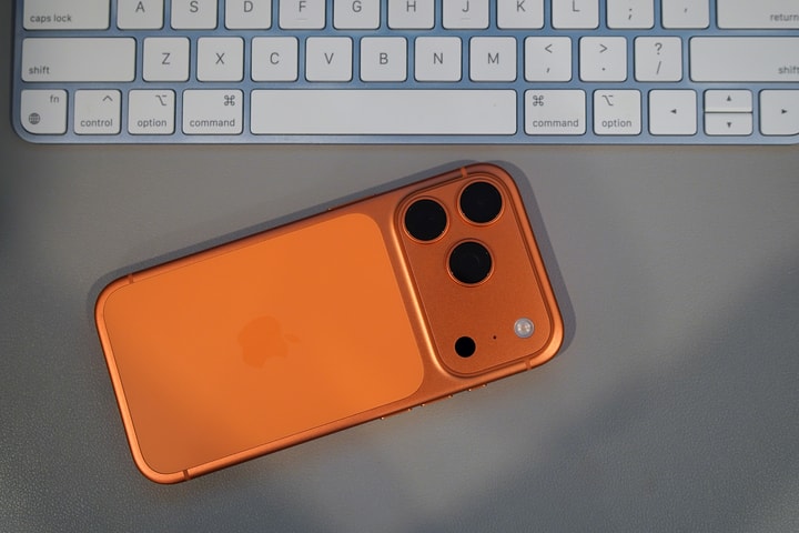 Apple sửa loạt lỗi kết nối trên iPhone 17 với iOS 26.0.1