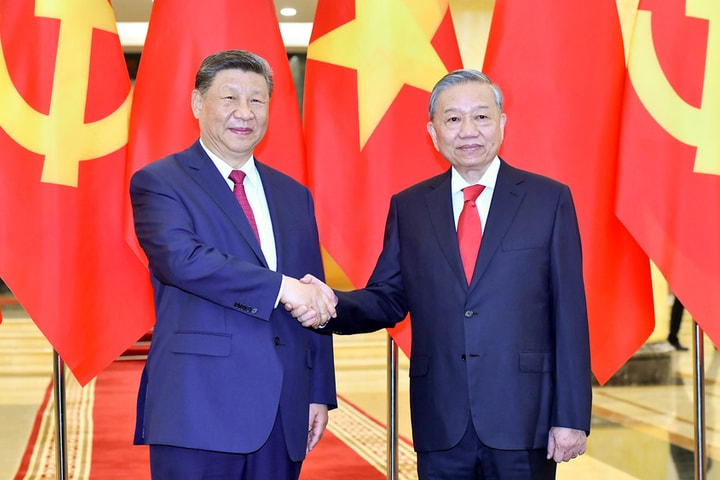 Việt Nam chúc mừng kỷ niệm 76 năm Ngày thành lập nước Cộng hòa nhân dân Trung Hoa