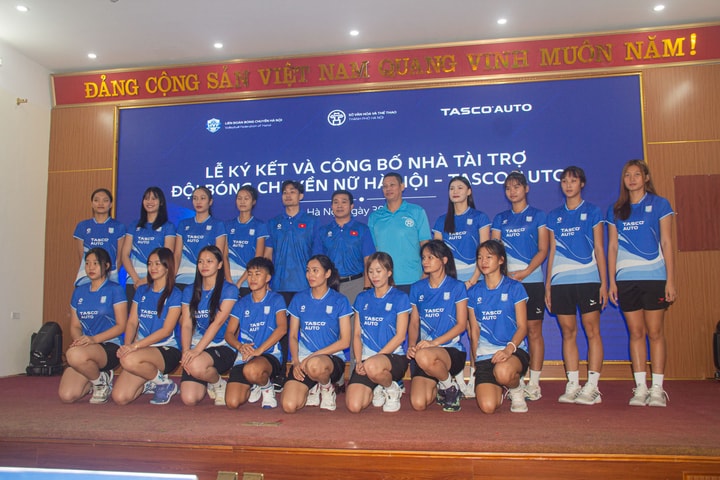 Bóng chuyền nữ Hà Nội được tiếp thêm động lực trong cuộc đua thăng hạng