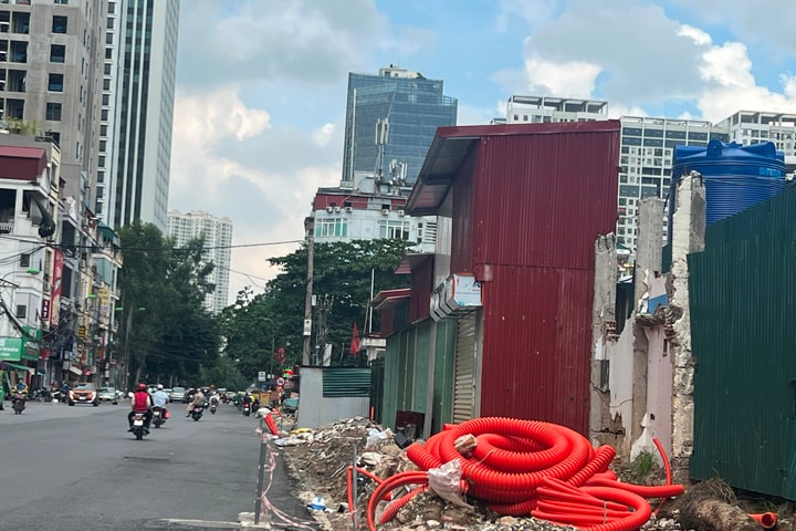 Phường Thanh Xuân: Cần xử lý dứt điểm nhà siêu mỏng tại phố Nguyễn Tuân