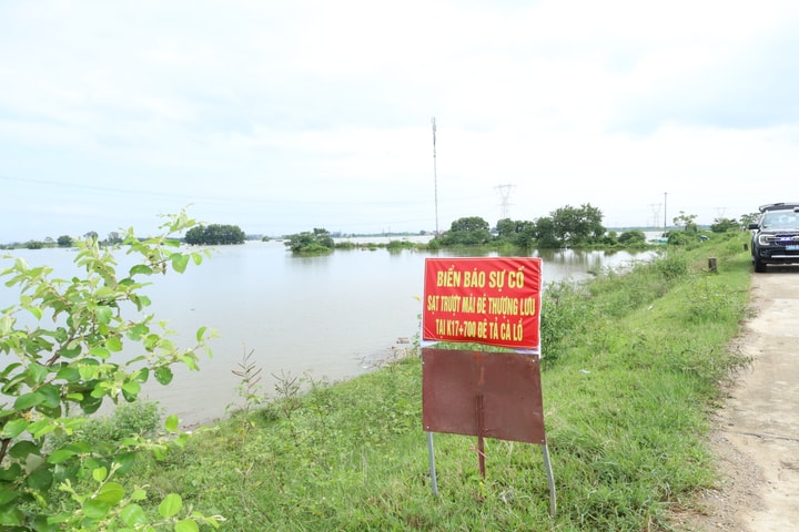 Cấm xe cơ giới đi qua 56 đoạn đê