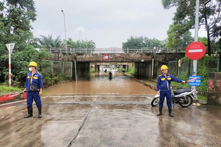 Cuối chiều nay, Hà Nội còn khoảng 13 điểm ngập