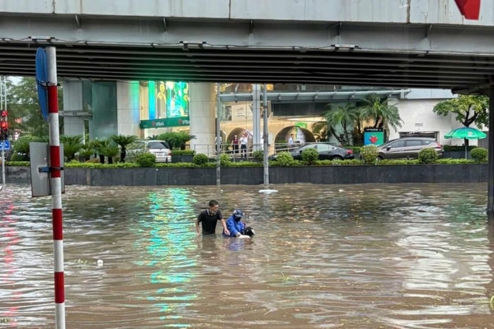 [Podcast] Hà Nội: Triển khai giải pháp khẩn cấp và lâu dài để chống ngập đô thị