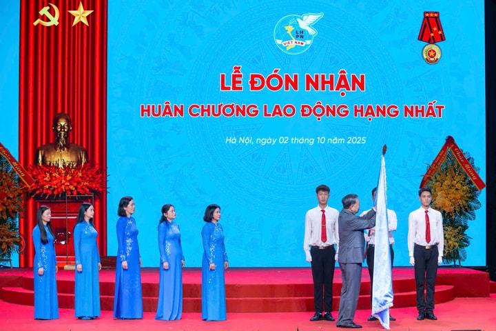 Tổng Bí thư Tô Lâm gợi mở 10 “đột phá chiến lược” cho phong trào phụ nữ Việt Nam trong kỷ nguyên mới