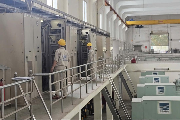 Hà Nội: Thực hiện nhiều giải pháp giải tỏa ngay các điểm úng ngập