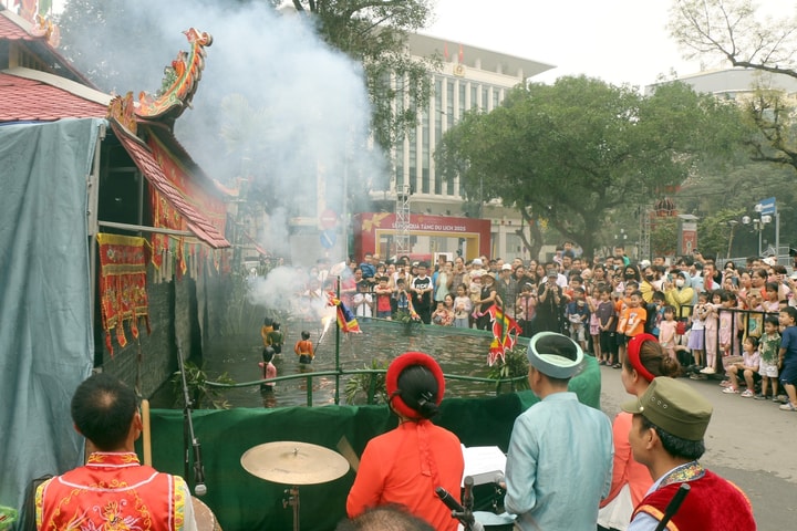 Hà Nội xây dựng các khu thương mại và văn hóa tiêu biểu