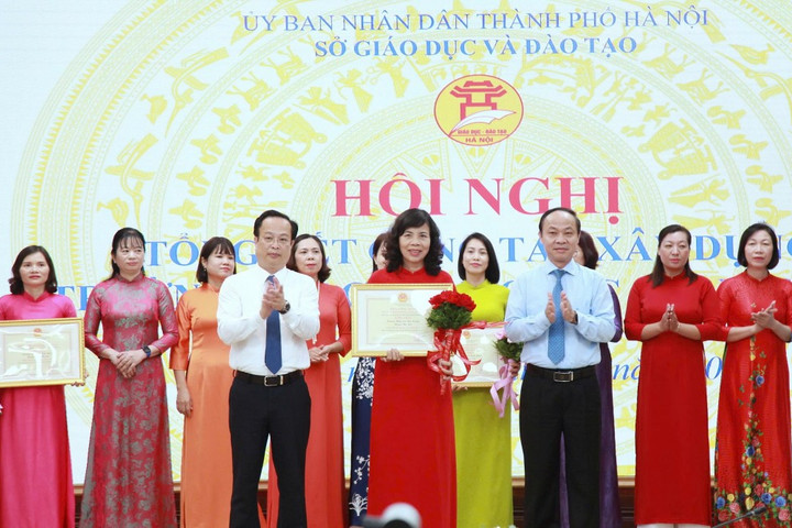 Xây dựng trường chuẩn quốc gia - tạo môi trường giáo dục hiện đại, an toàn
