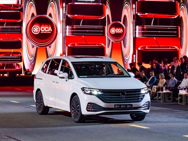 Volkswagen Viloran thắng giải “Xe Gia Đình Của Năm hạng 2-5 tỷ đồng”