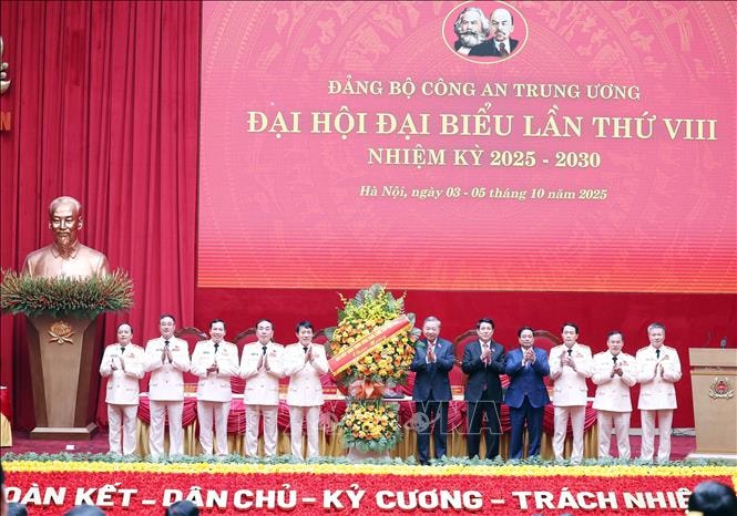 Tổng Bí thư Tô Lâm: Công an nhân dân nỗ lực bứt phá lập nên những kỳ tích mới vì Đảng, vì nước, vì dân