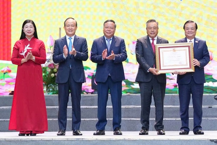 Chương trình số 04-CTr/TU: Nền tảng cho Thủ đô phát triển bền vững