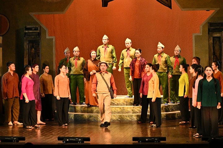 Những tác phẩm nghệ thuật mới ngợi ca Hà Nội: Nét truyền thống hòa cùng khát vọng vươn tới