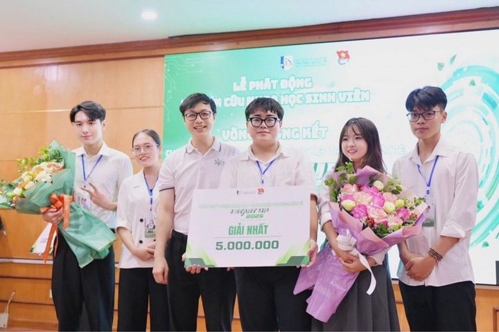 Coffeenergy - Biến bã cà phê thành pin sinh học
