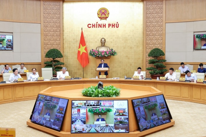 Thủ tướng: Tăng cường quản lý, định hướng, kiểm soát giá nhà đất