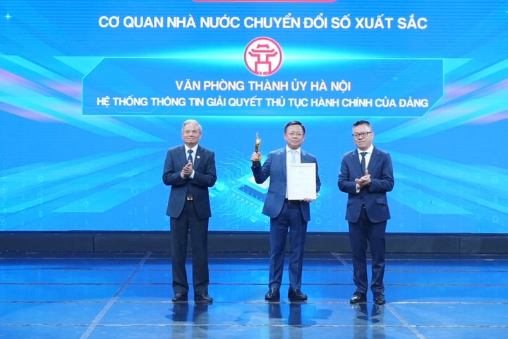 Văn phòng Thành ủy Hà Nội được vinh danh cơ quan nhà nước chuyển đổi số xuất sắc