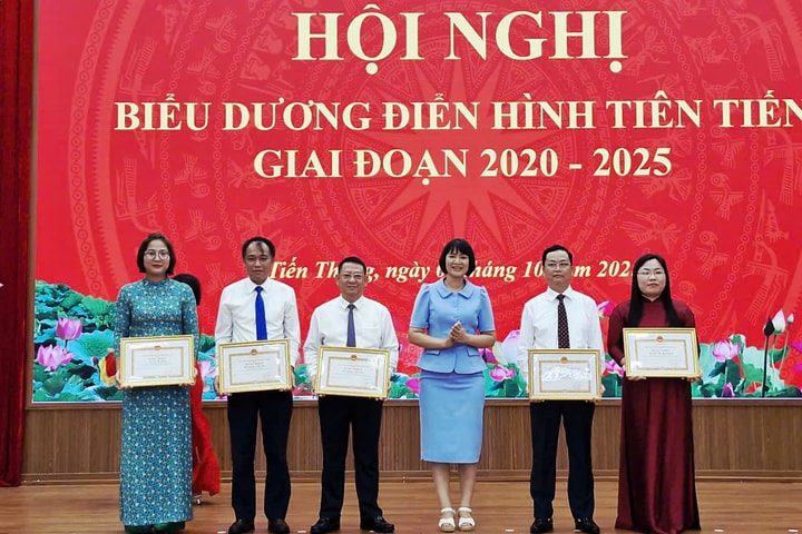 Xã Tiến Thắng biểu dương 99 tập thể, cá nhân tiêu biểu trong phong trào thi đua yêu nước