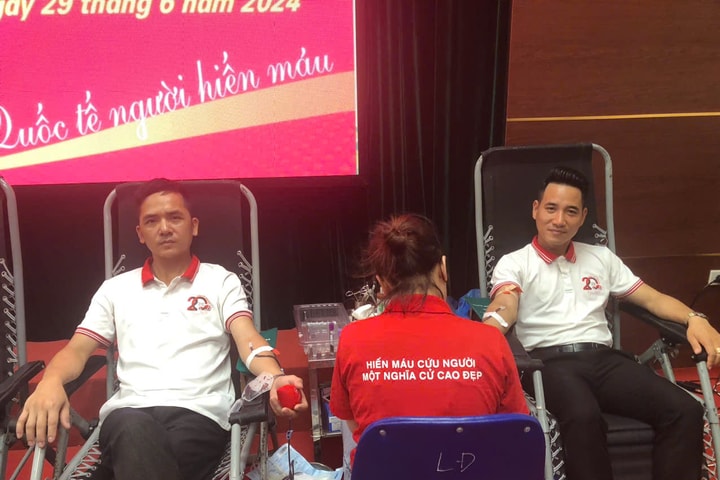 Anh Cao Văn Cường - Bí thư Chi bộ 30 lần hiến máu cứu người