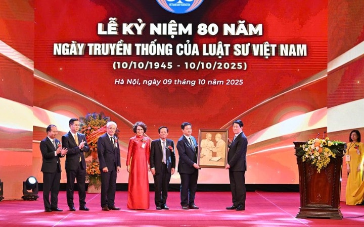 Chủ tịch nước Lương Cường: Đội ngũ luật sư góp phần bảo vệ công lý, xây dựng Nhà nước pháp quyền xã hội chủ nghĩa