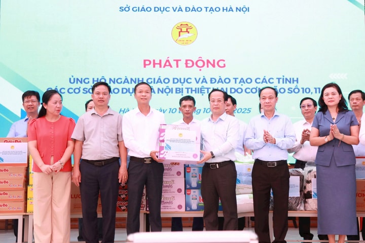 Ngành Giáo dục Thủ đô sẻ chia cùng đồng nghiệp bị ảnh hưởng bão