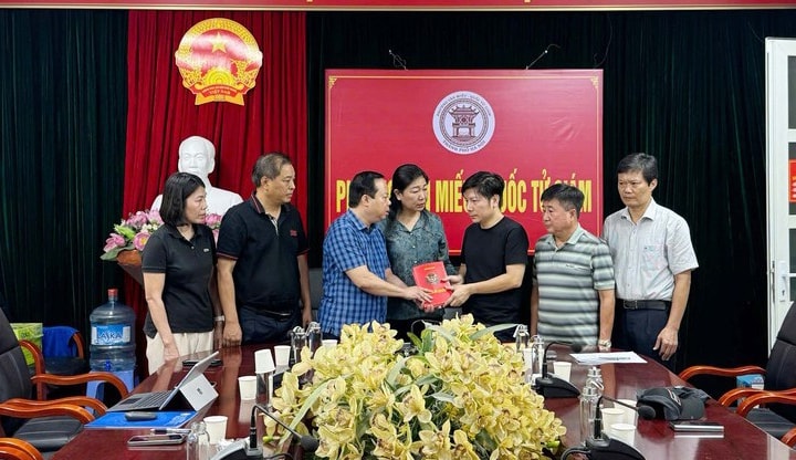MTTQ Hà Nội thăm hỏi, trao hỗ trợ gia đình nạn nhân vụ cháy