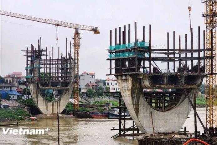 [Podcast] Tin tức ngày 11-10: Bộ Xây dựng yêu cầu Hà Nội khẩn trương gỡ vướng mặt bằng Dự án nâng cấp sông Đuống