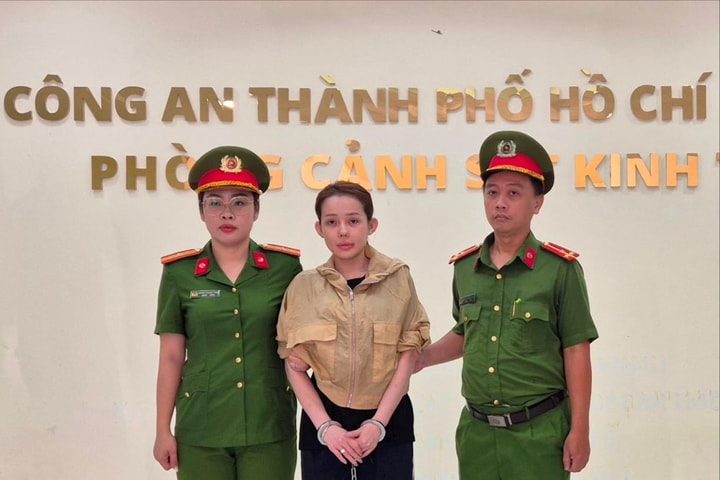 Bắt giam "Ngân 98" về tội “Sản xuất, buôn bán hàng giả là thực phẩm”