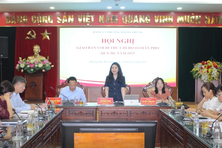 Đảng ủy phường Hai Bà Trưng giao ban với 60 bí thư chi bộ tổ dân phố