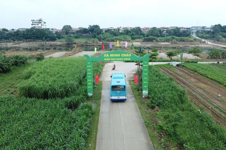 Khai trương tuyến xe buýt 20ATC kết nối xã đảo Minh Châu với trung tâm Hà Nội