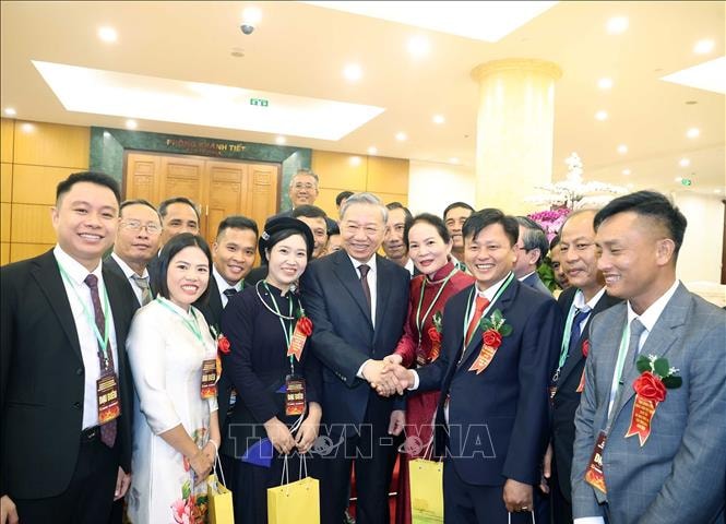 Tổng Bí thư Tô Lâm gặp mặt đại biểu Nông dân Việt Nam xuất sắc, Nhà khoa học của nhà nông năm 2025