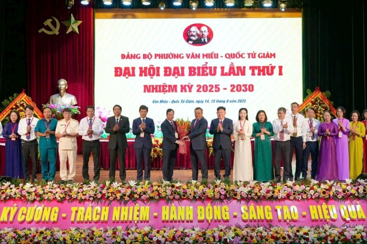 Hiện thực hóa nghị quyết, nâng cao hạnh phúc cho nhân dân phường Văn Miếu - Quốc Tử Giám