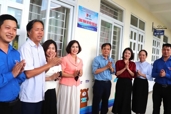 Tuổi trẻ Bát Tràng trao tặng công trình Thư viện thiếu nhi tại trường Mầm non Kim Lan