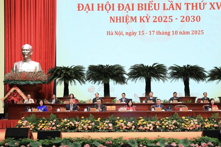 Kết quả ngày làm việc thứ nhất Đại hội đại biểu Đảng bộ thành phố Hà Nội lần thứ XVIII