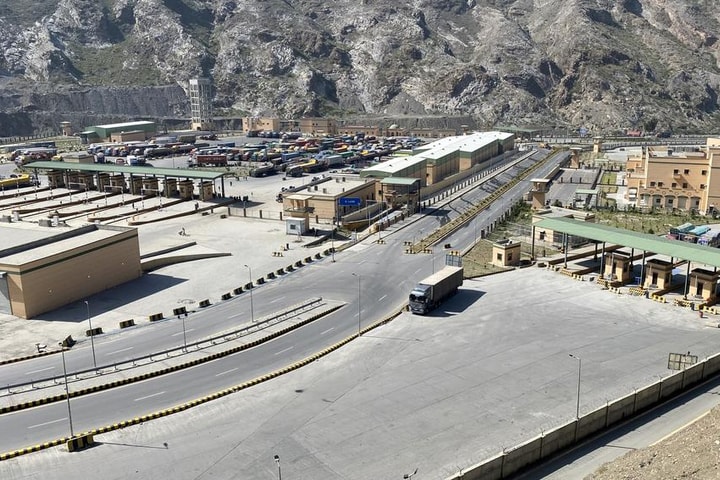 Pakistan và Afghanistan gia hạn lệnh ngừng bắn