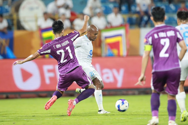 Thép xanh Nam Định trắng tay trước Becamex TP Hồ Chí Minh ngay trên sân nhà